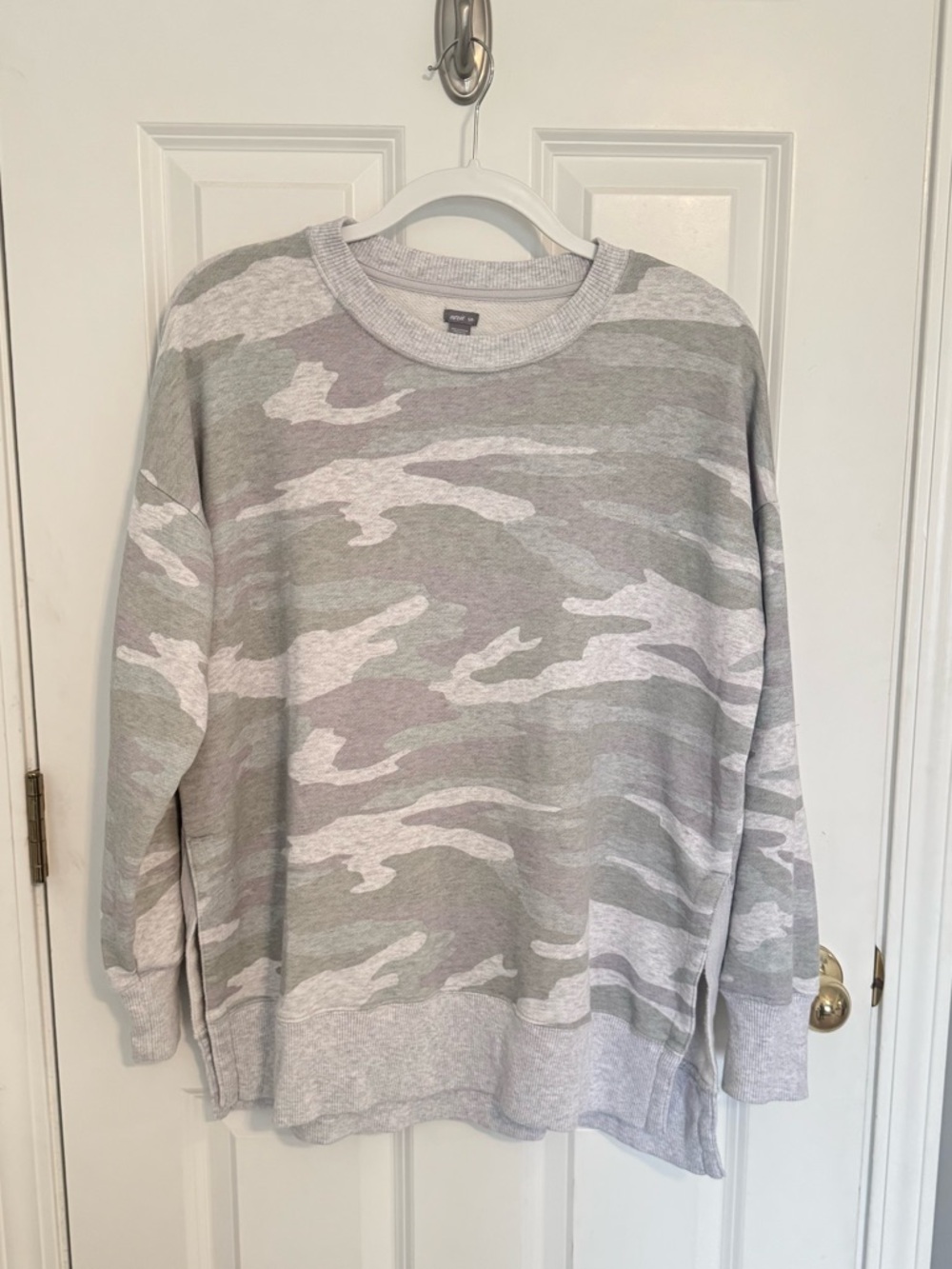 AERIE Light Gray Camouflage Crewneck Sweatshirt